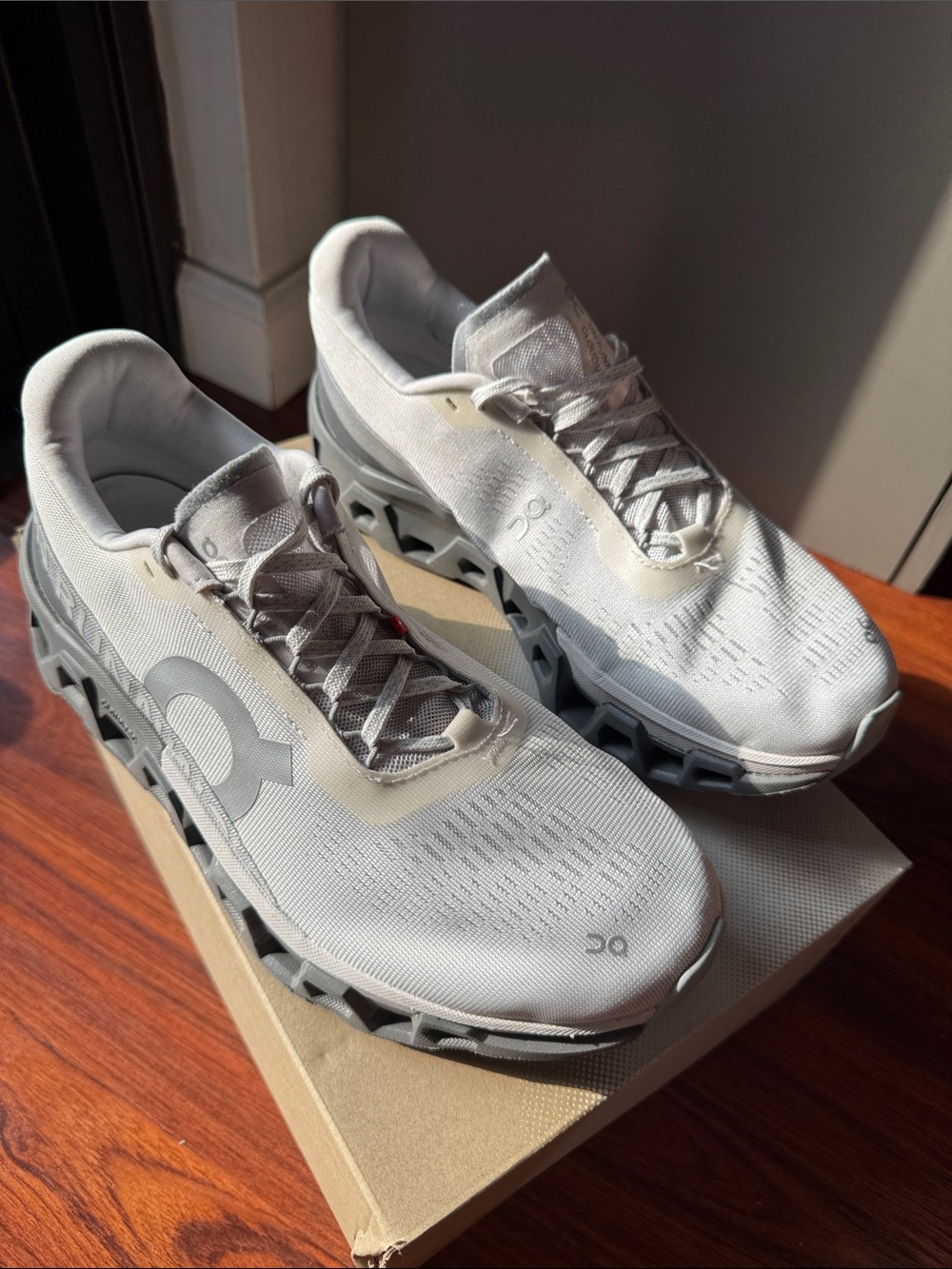 On Running Cloudmonster 2 Men's Size 8/ Women’s 9.5 approx.